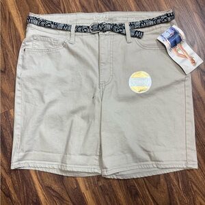 Lee Riders Midrise Khaki Shorts NWT